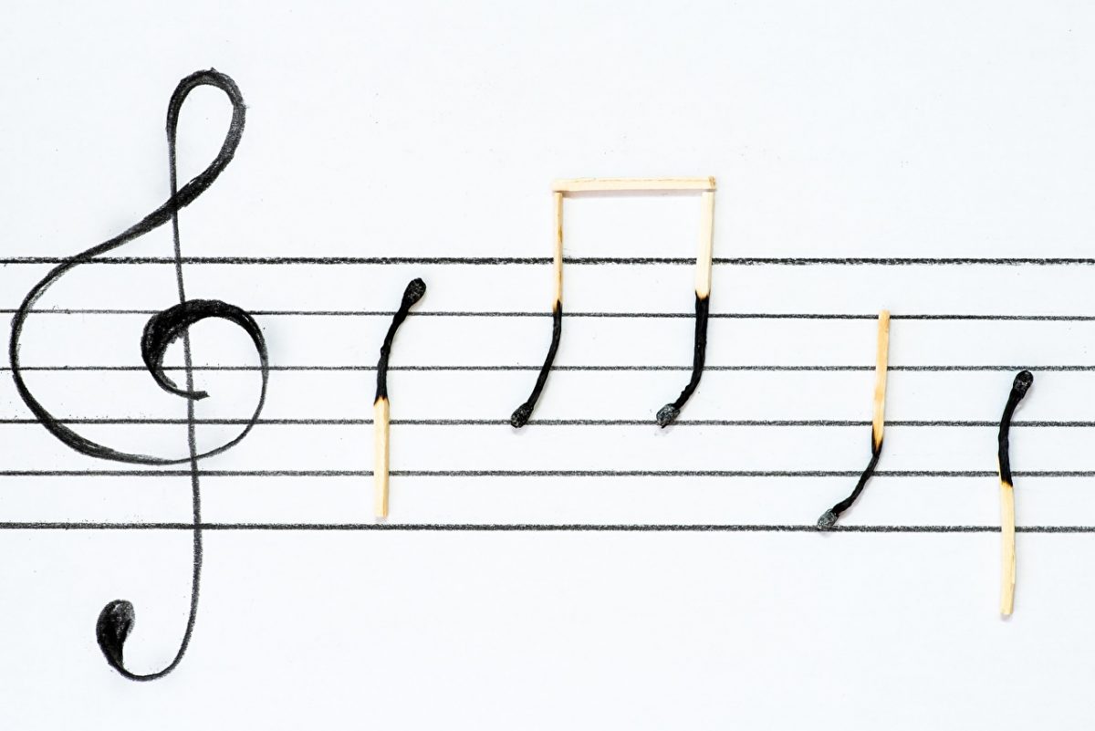 Notes_Match_Creative_White_background_532622_1280x854